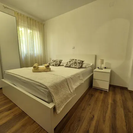 Διαμέρισμα Vera Brela,free Private Parking,sea View *