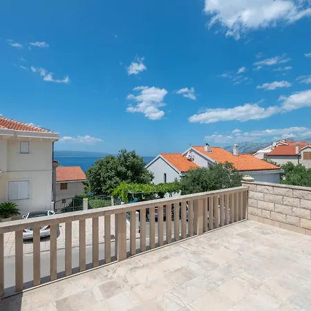 Vera Brela,free Private Parking,sea View Brela
