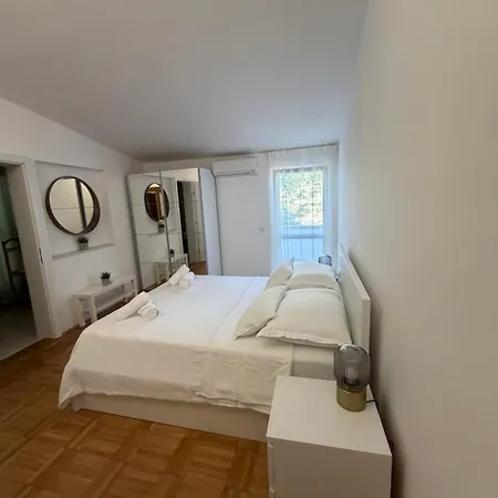 아파트 Vera Brela,free Private Parking,sea View *