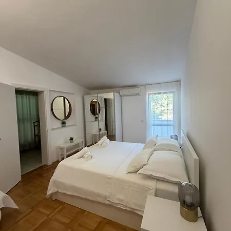 Vera Brela,free Private Parking,sea View 아파트 브렐라